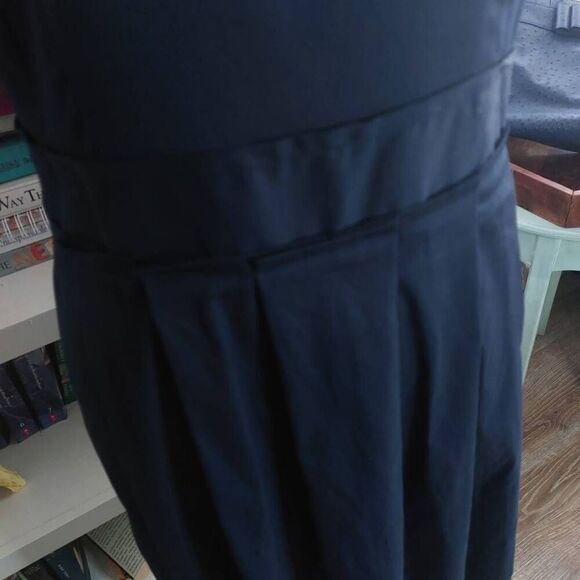 Theory Kaien Pleated Sleeveless Dress Navy Blue Fit and Flare size 6 - Picture 10 of 12